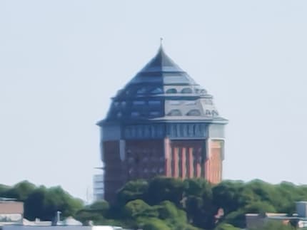 Avec un zoom numérique aussi puissant, même l'IA ne peut rien faire.