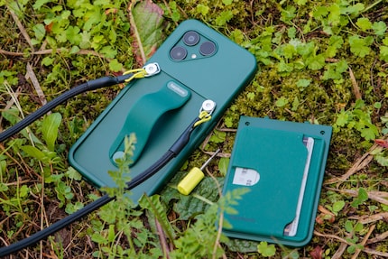 Combo d’accessoires sur le Fairphone 6.
