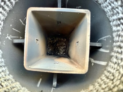 Looking down the combustion chamber: look very closely and you can see pellet residue that hasn’t been fully burnt.