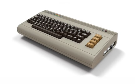 Tous les anciens ports sont présents.
