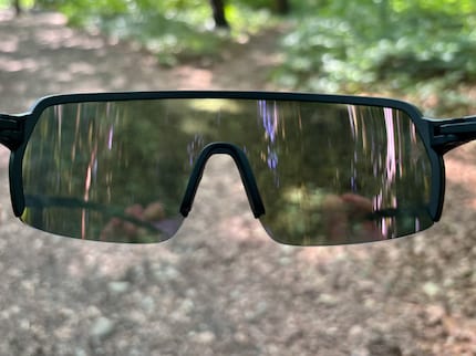 Les lunettes maîtrisent sans problème les changements de luminosité.