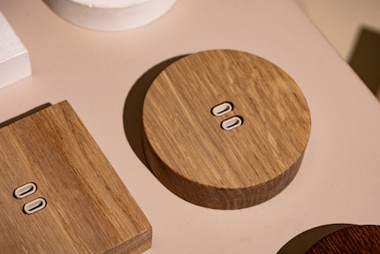 Kloss USB C+C Round, chêne.
