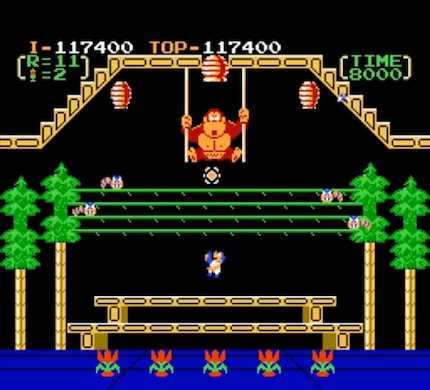 Dans «Donkey Kong 3», Mario a recours aux armes à feu.
