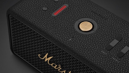 You can access all of the speaker's important functions via the central control button.