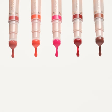 De gauche à droite : 10 Bae Watch, 20 Gloss Angeles, 30 Palm Punch, 40 Crimson Crush, 50 Drenched Drama.