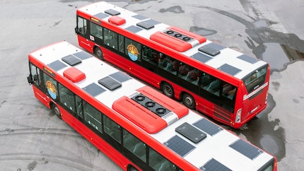 Des bus Scania équipés de modules SonoSolar.