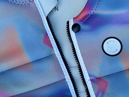 Some of the benefits of this vest are the interesting colourways and the option to choose between wearing the colourful or white side facing outwards.