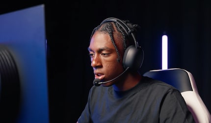 Le casque est moins imposant que ceux des autres fabricants.