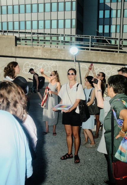 Impressions from last year: vernissage hopping through the city, 2024.