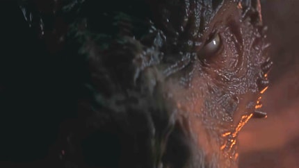 A first teaser image of a Deathclaw in the TV series. I manually brightened the screenshot for clarity.