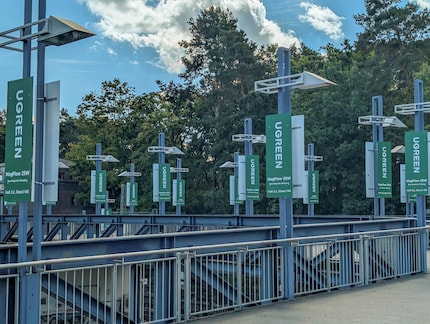 Ugreen even greeted visitors to the trade fair at the S-Bahn station.
