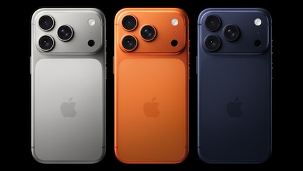 Pour une fois, le Pro n'est pas disponible en noir. En revanche, il est disponible en orange vif. 