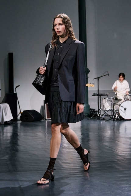 Lemaire SS26 : Même les talons sont libres.