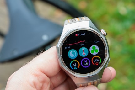 La Watch GT6 Pro permet de collecter des données de santé pendant des semaines.