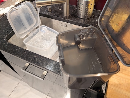 Malgré les grands réservoirs, je dois remettre de l’eau propre et vider l’eau sale plus souvent.
